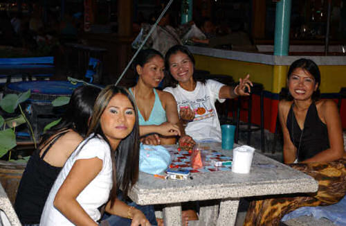 Bar girls at Soi 7 Bar Pattaya