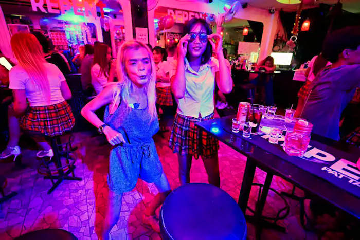 Mali and Koy at Repent Bar