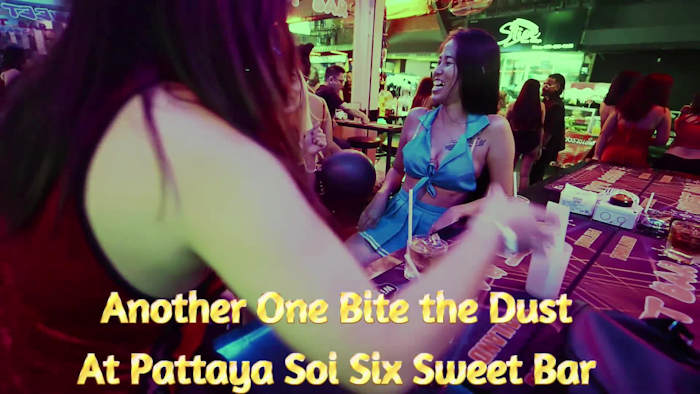 Video Gee and Mali dance to Another One Bites Dust