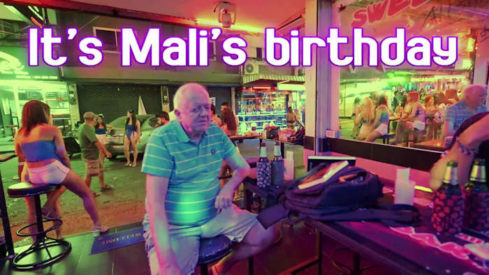 Tribute to Oliver Cheatham video of Soi SIx girls dancing to his music